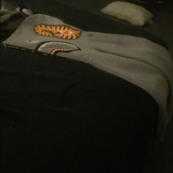 Bape sweater size large - Picture 5 of 5